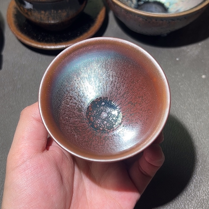 茶盏好吧那我们去找地方休息