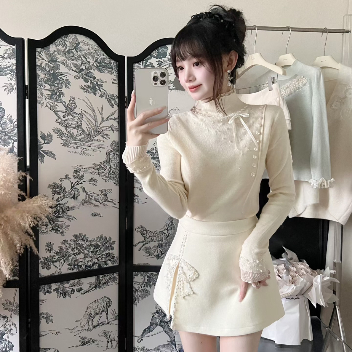 法式半高领蕾丝拼接木耳边钉珠亮丝长袖针织打底衫女秋冬气质百搭