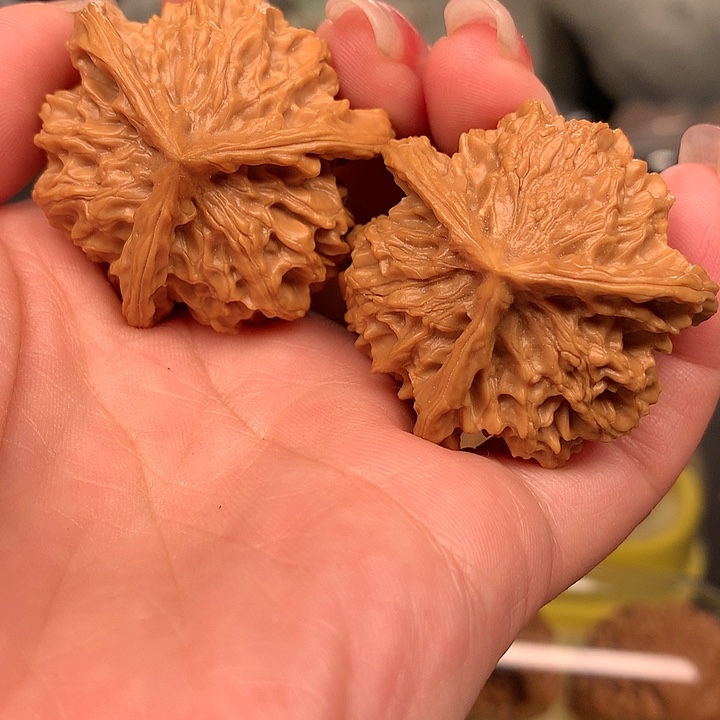 文玩核桃吊坠38三棱