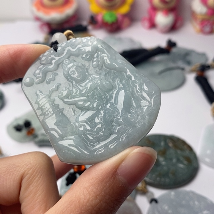 翡翠未镶嵌颈饰翡翠