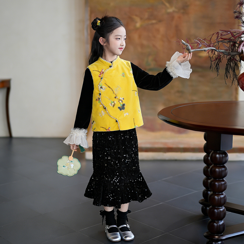 80936女童拜年服国风汉服马甲2025冬季新款古风唐装喜庆新年衣服