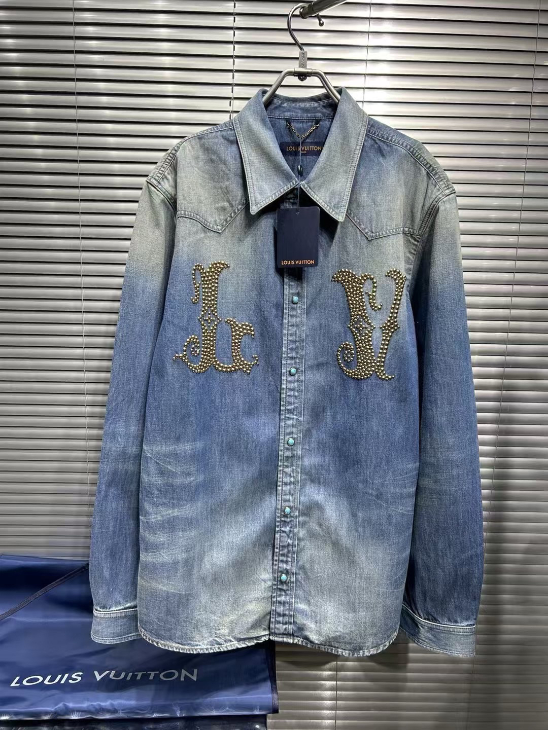 未使用 LouisVuitton/路易威登 24fw绿松石蓝色牛仔衬衫5L码