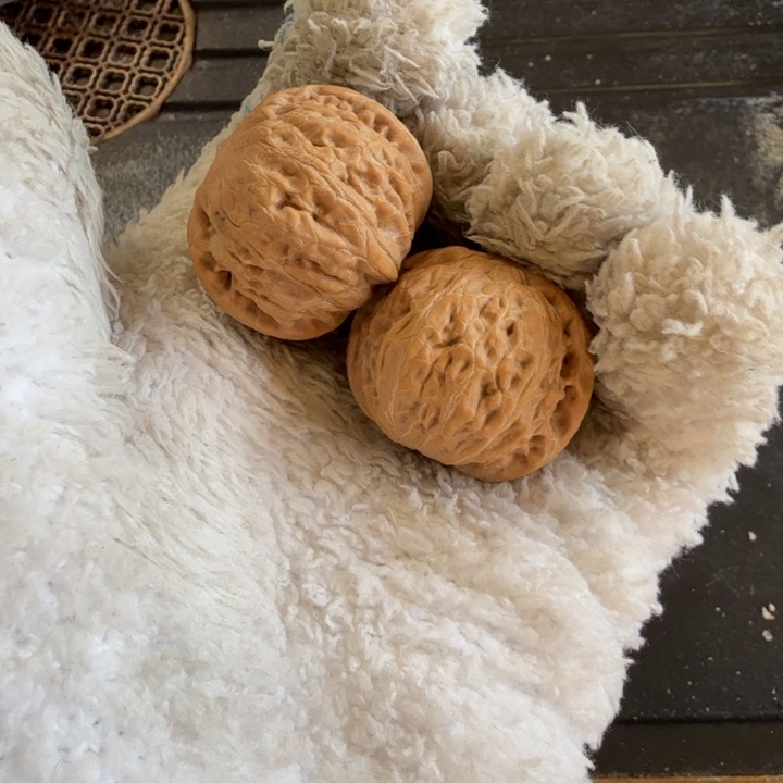 文玩核桃吊坠铁锤