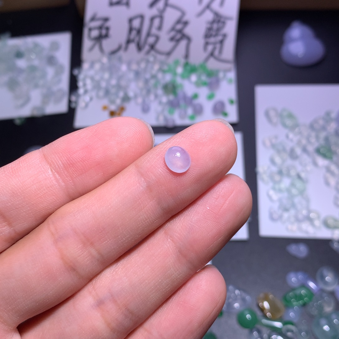 翡翠未镶嵌颈饰紫蛋