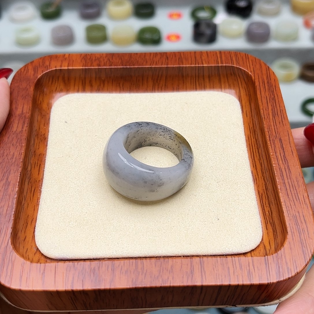 和田玉戒指未镶嵌内径20.1