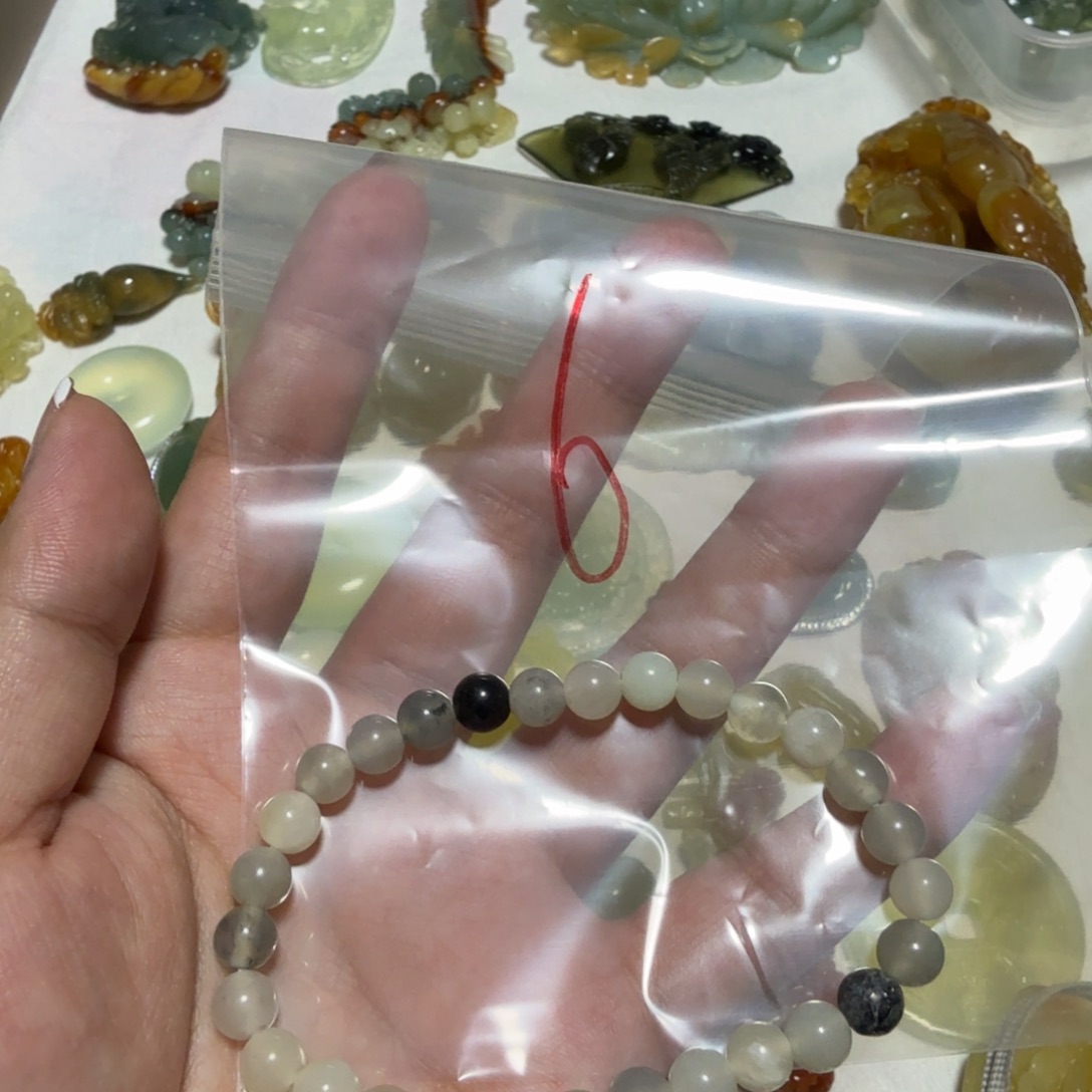 蛇纹石玉吊坠(不含链)合金