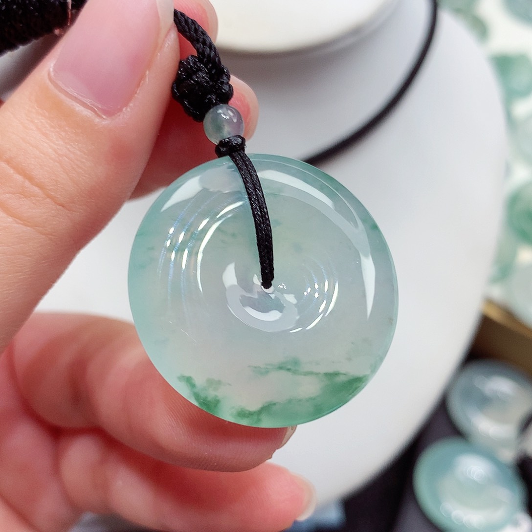 颈饰未镶嵌翡翠翡翠102，29.8/5.7