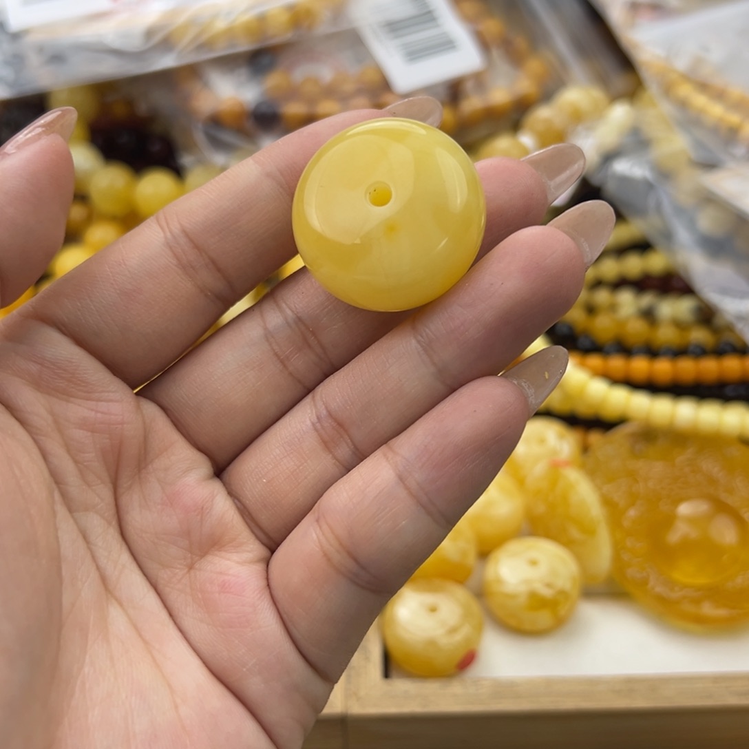 琥珀珠宝奇石未镶嵌