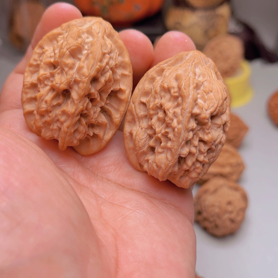 文玩核桃吊坠壁虎