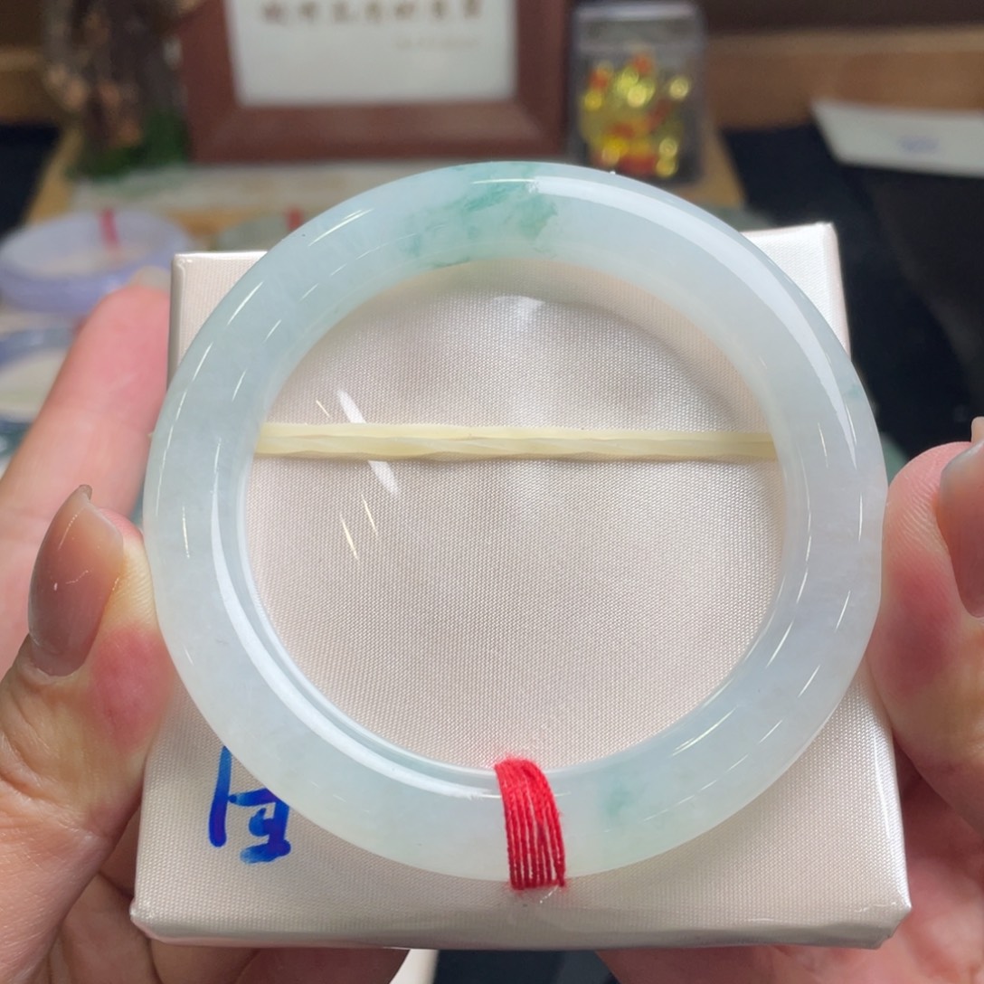 翡翠手镯未镶嵌翡翠55.8圆条