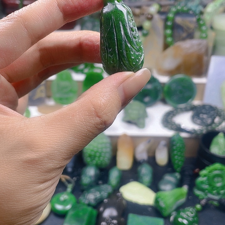 未镶嵌和田玉珠宝半成品