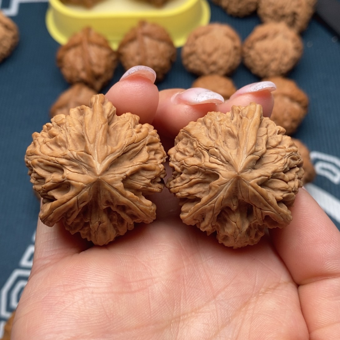 文玩核桃吊坠玉龙37-38