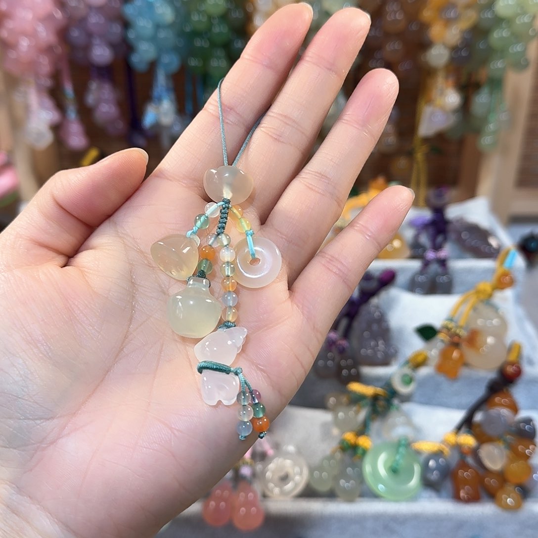 玛瑙/玉髓手机挂件未镶嵌