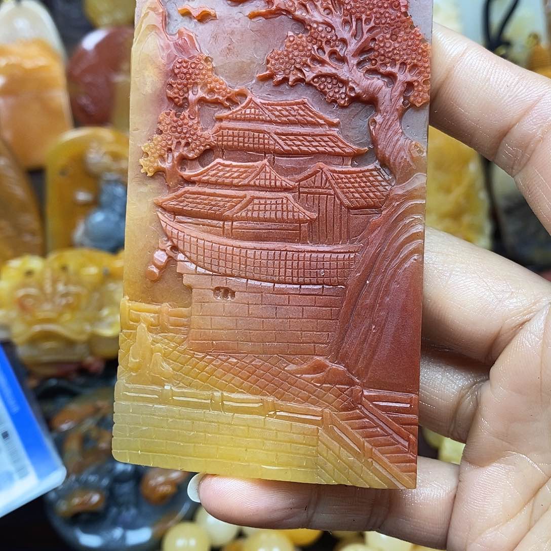 石英质玉颈饰未镶嵌