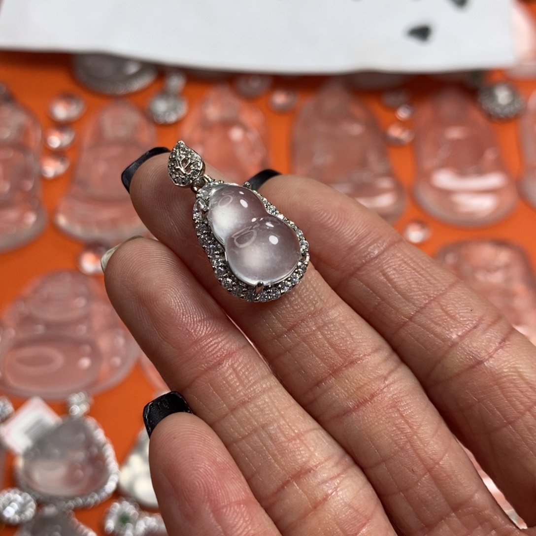 石英质玉葫芦未镶嵌