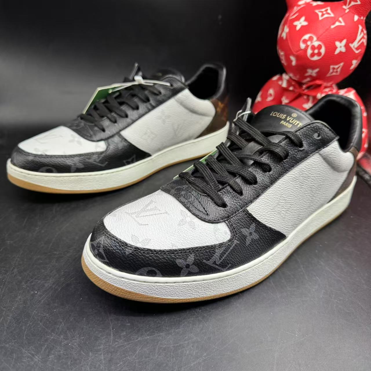 95新 LouisVuitton/路易威登 【AO特惠】男三色老花板鞋42.5码