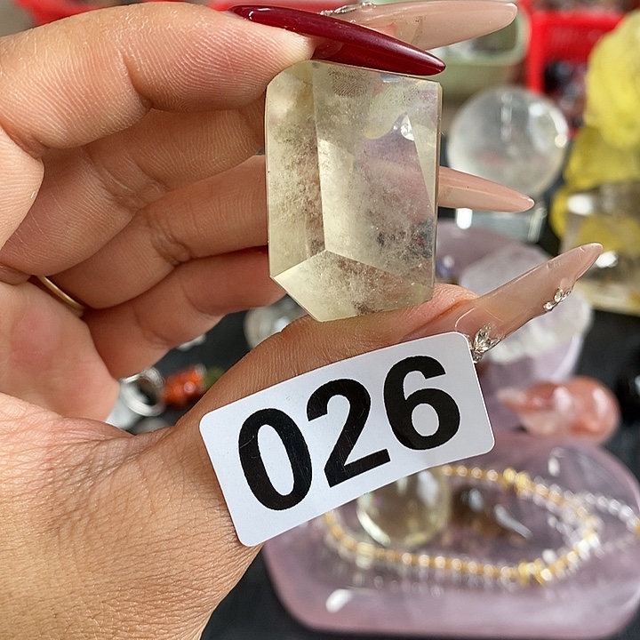 未镶嵌水晶珠宝半成品