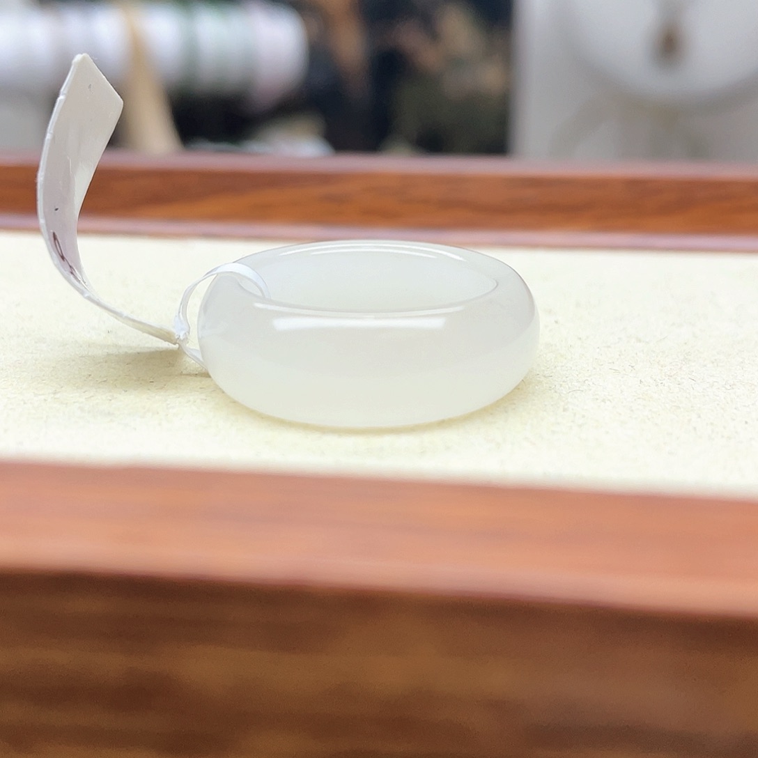 和田玉戒指未镶嵌童****术冰白小轮胎16号