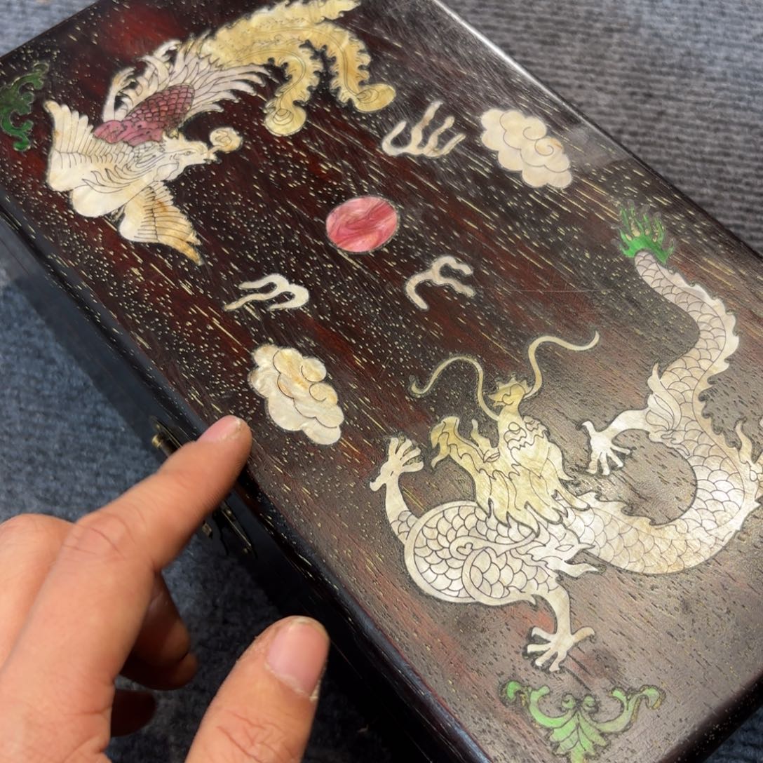 木小叶紫檀独板收纳盒