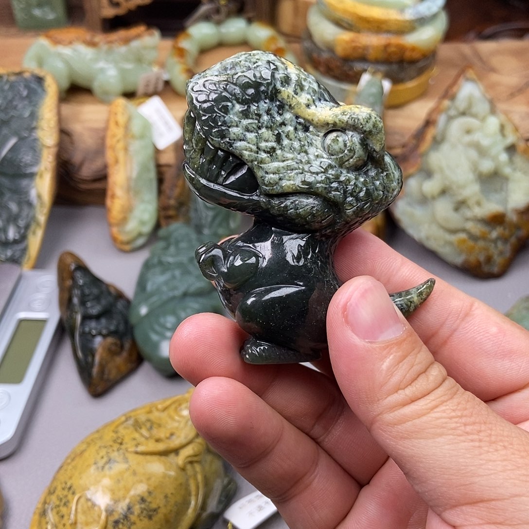 岫岩河磨玉（透闪石质玉）把件未镶嵌媛**@