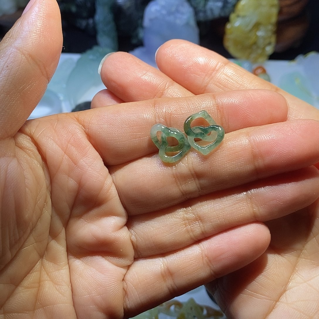 定制翡翠未镶嵌爱心环环扣