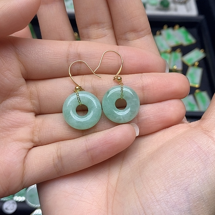 翡翠耳饰18K金镶嵌天然翡翠