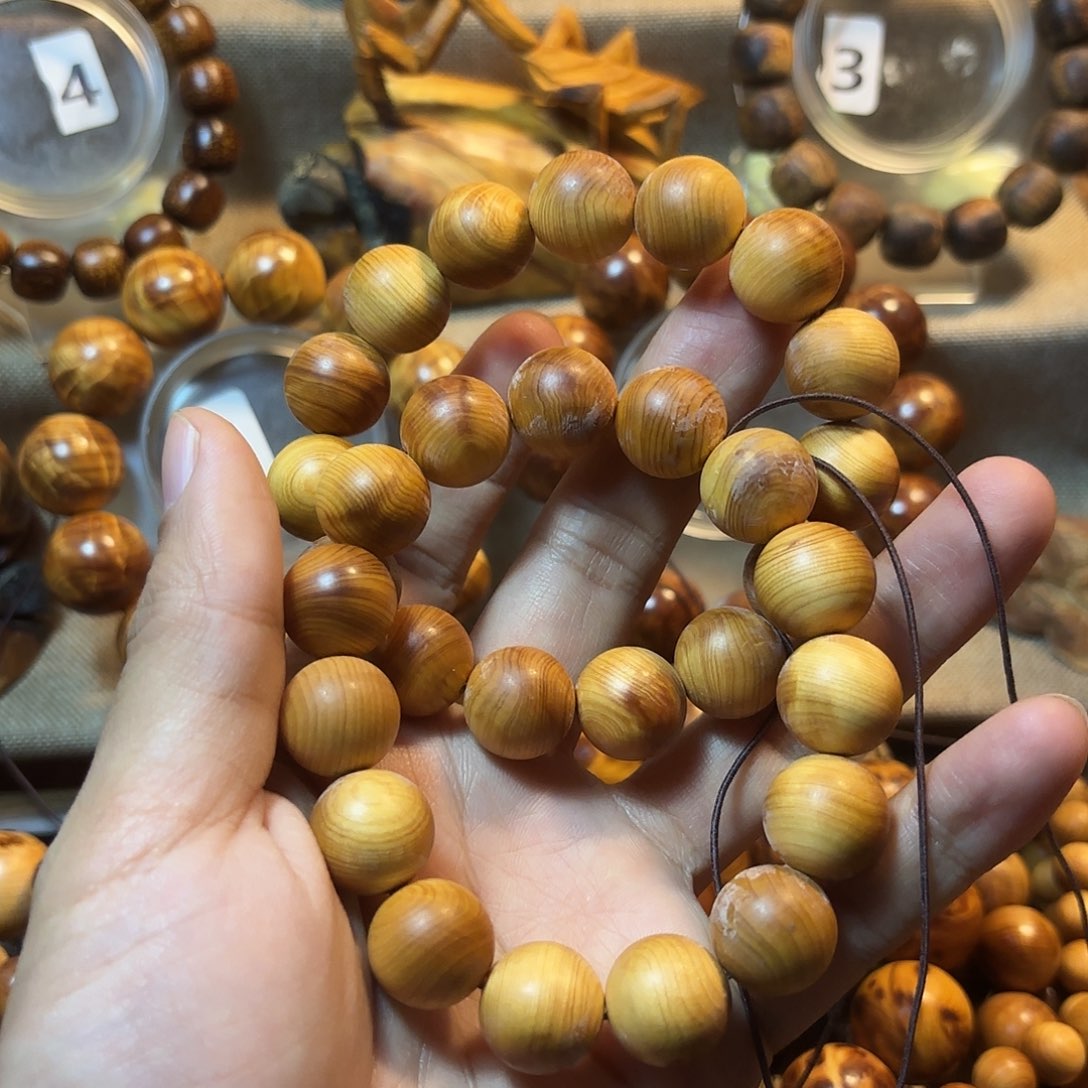 执***ψ柏木（崖柏）崖柏1.5红油