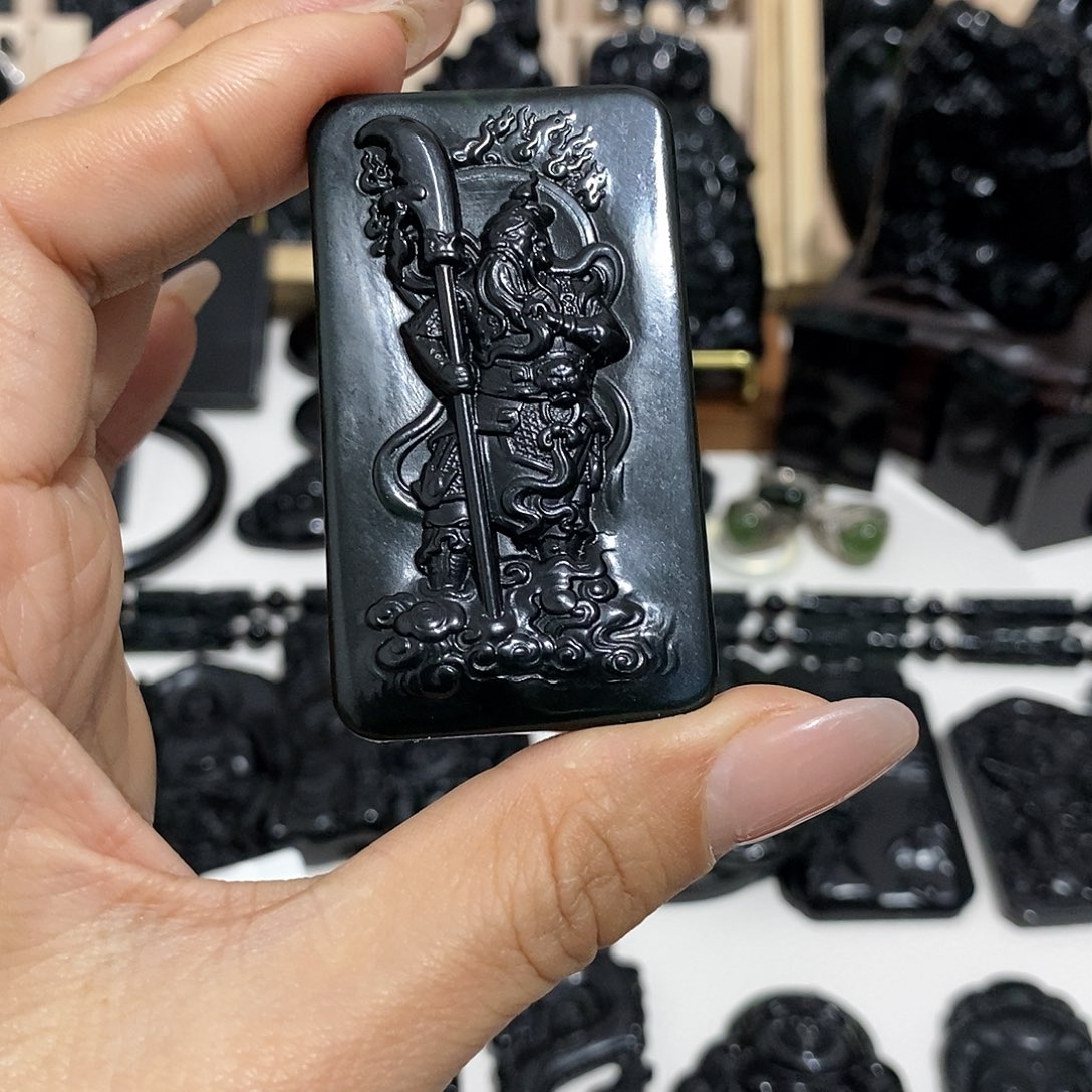 百***事岫玉未镶嵌纯天然岫玉颈饰