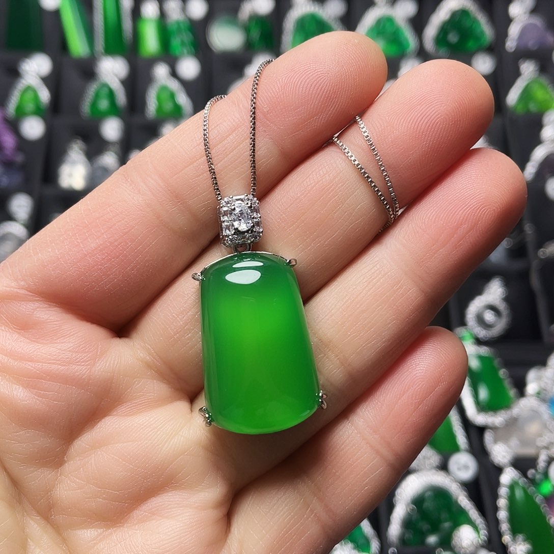 玛瑙/玉髓合金颈饰