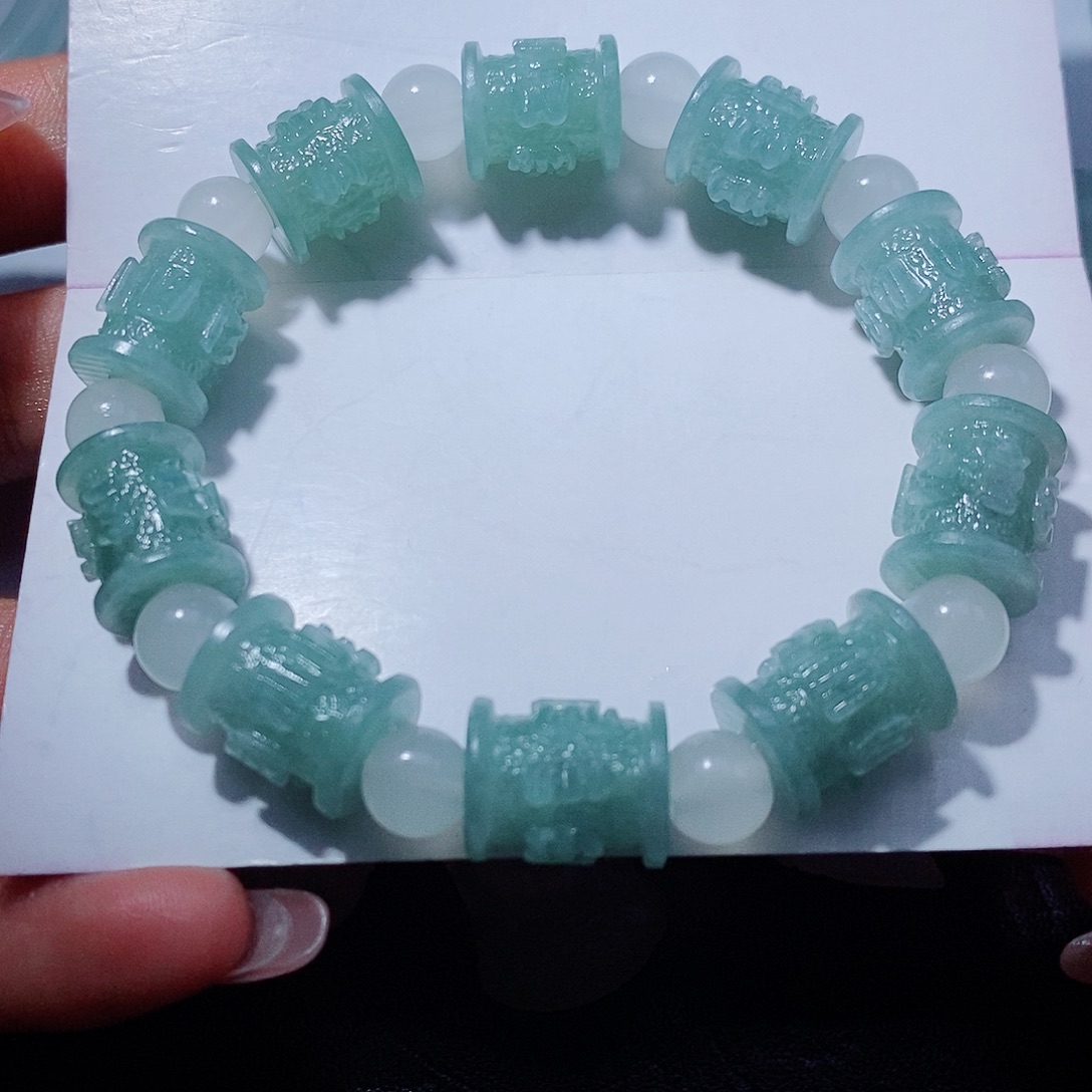 未镶嵌定制翡翠翡翠