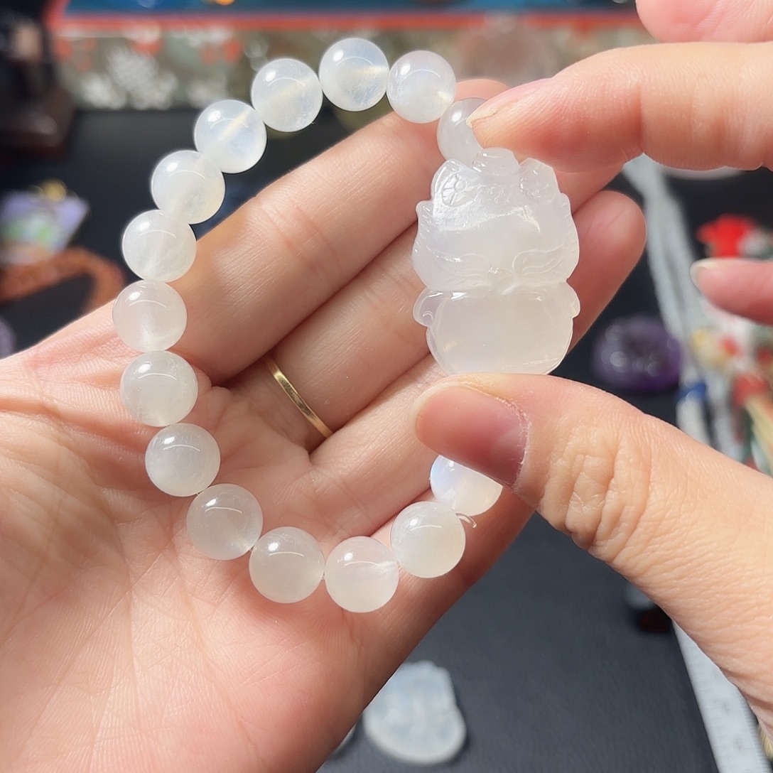 禧***阅颈饰水晶合金月光