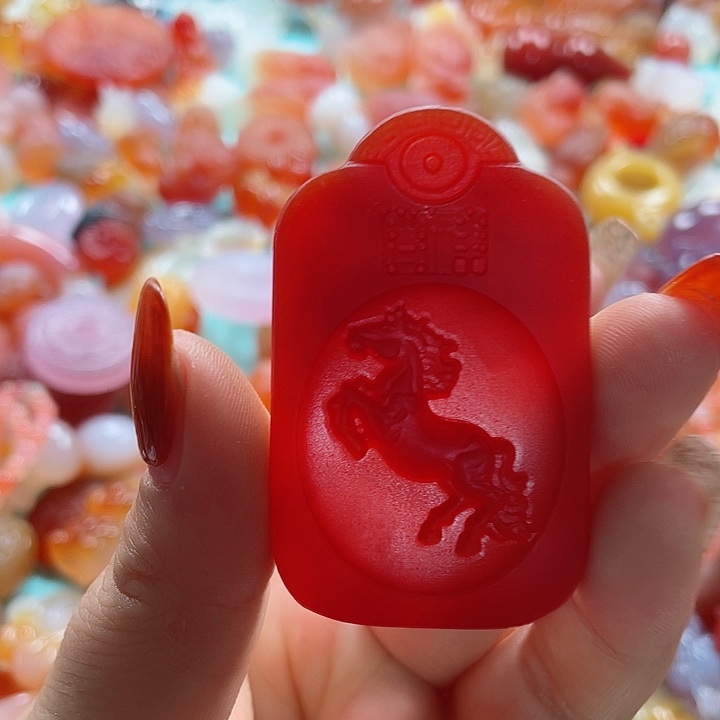 未镶嵌颈饰玛瑙/玉髓（***）