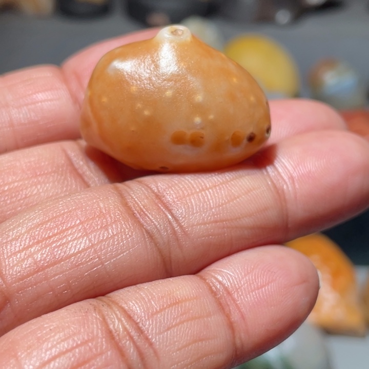 流***情石材阿拉善沙漠奇石