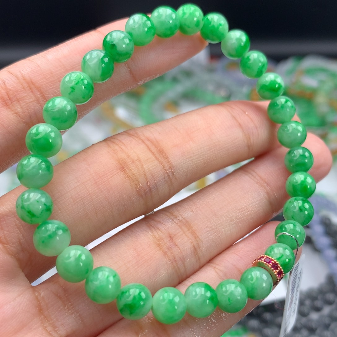 翡翠手链未镶嵌卡