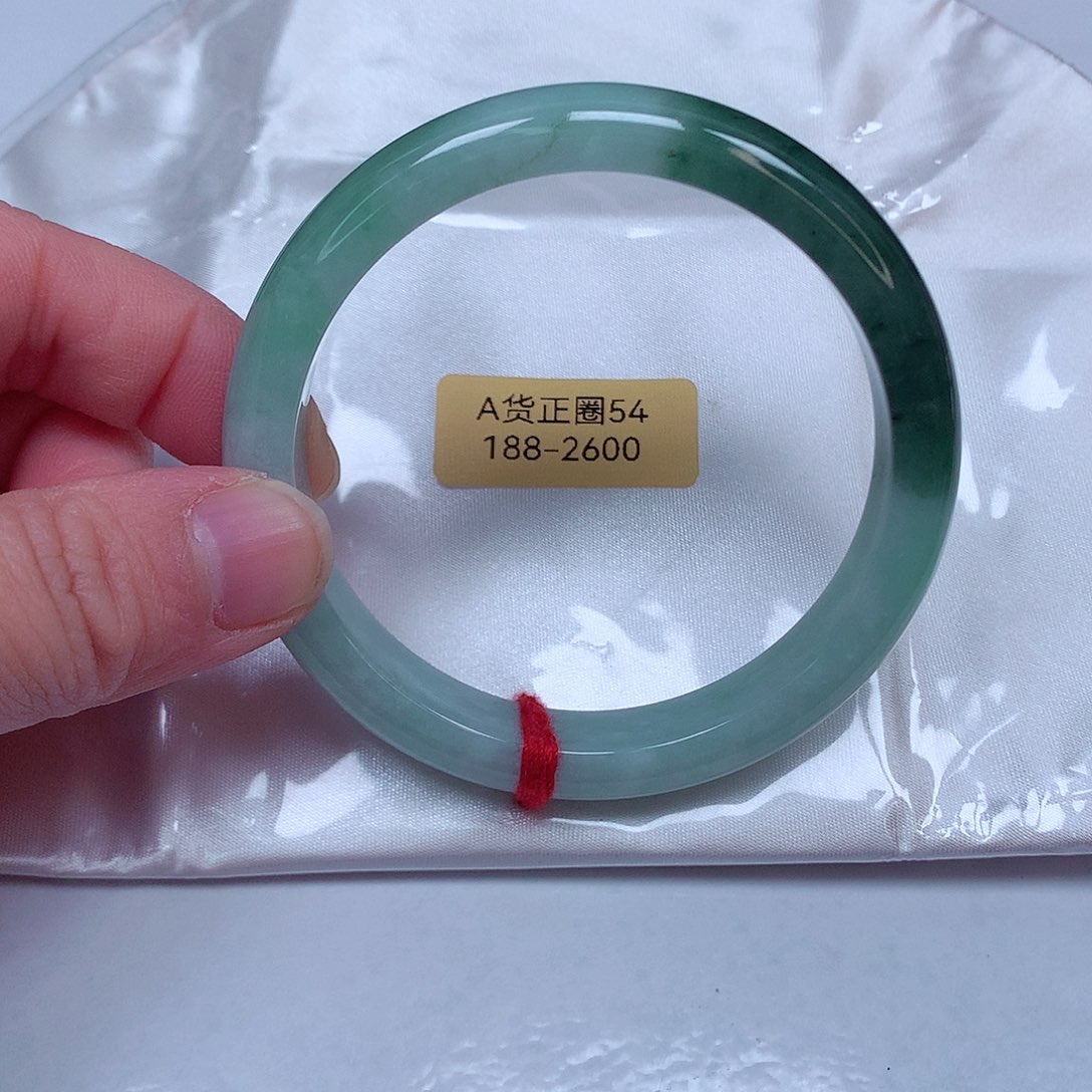 翡翠手镯未镶嵌188号