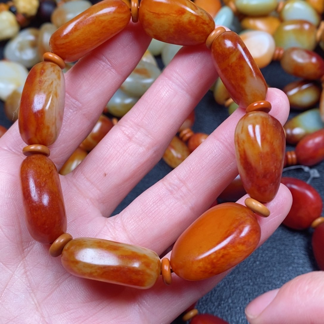 和田玉颈饰未镶嵌戚*宇