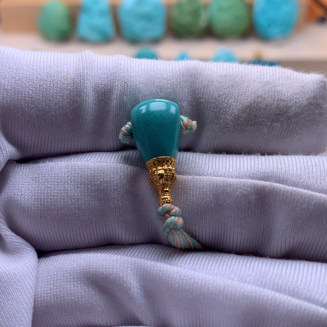 未镶嵌绿松石珠宝奇石