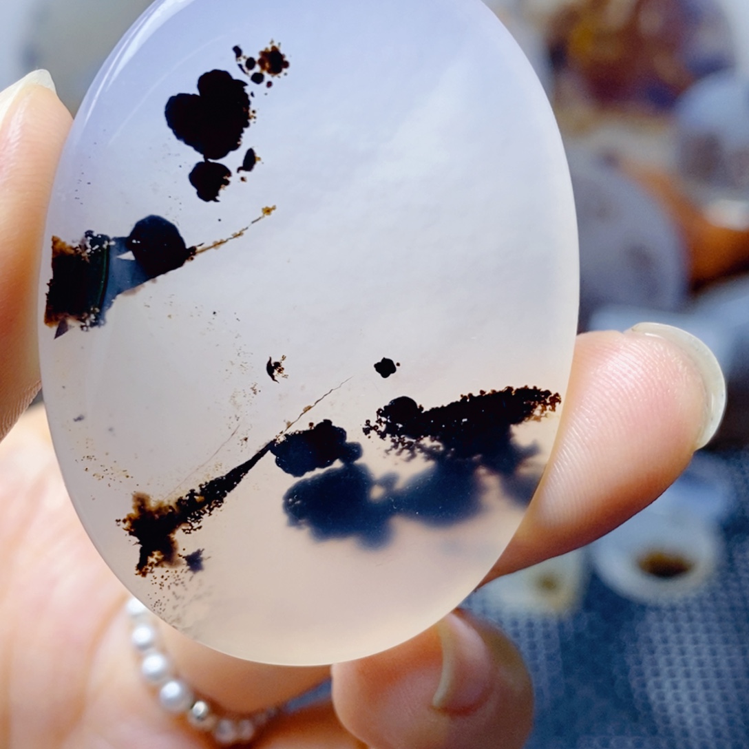 玛瑙/玉髓未镶嵌珠宝奇石