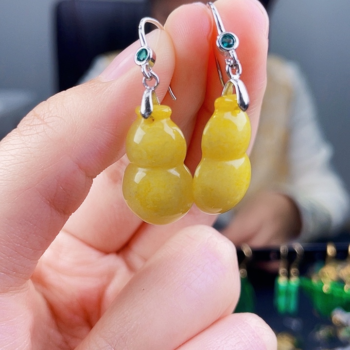 翡翠耳饰未镶嵌饰品