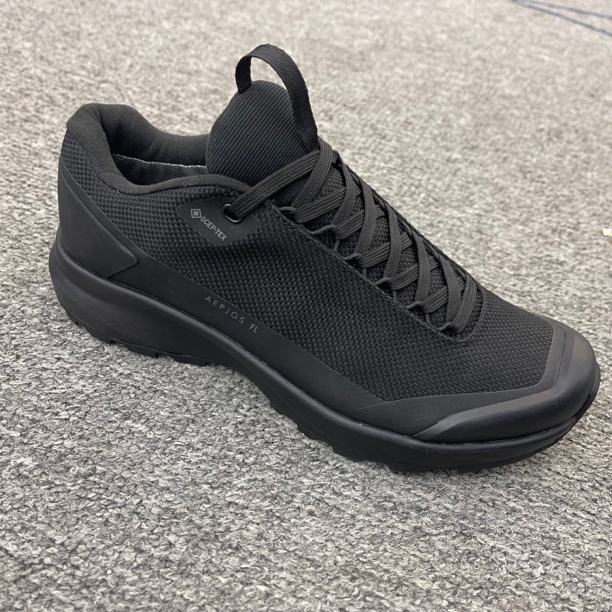 2025春秋户外登山徒步男鞋防护耐磨舒适爬山鞋