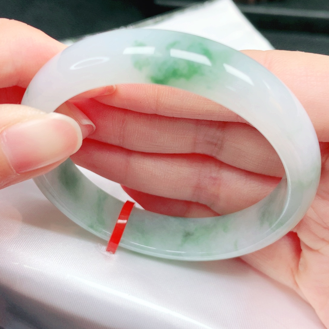 翡翠未镶嵌手镯54圈