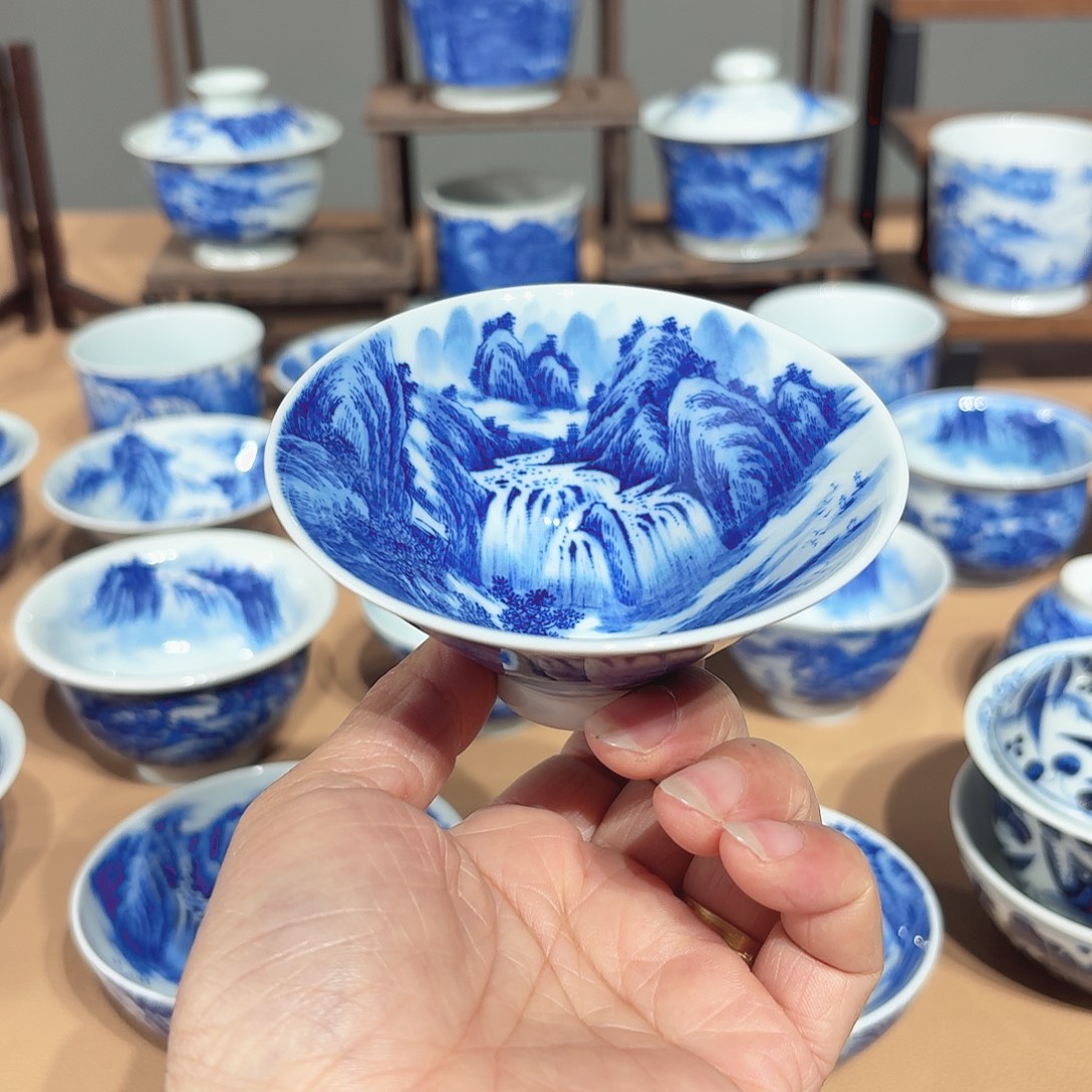 景德镇纯手绘斗立杯