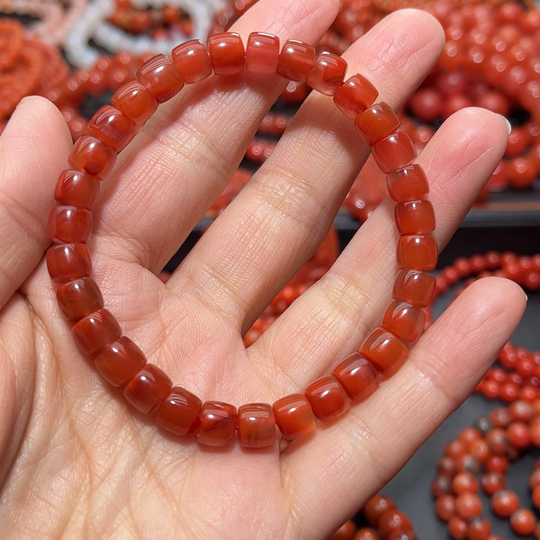 南红玛瑙手链未镶嵌