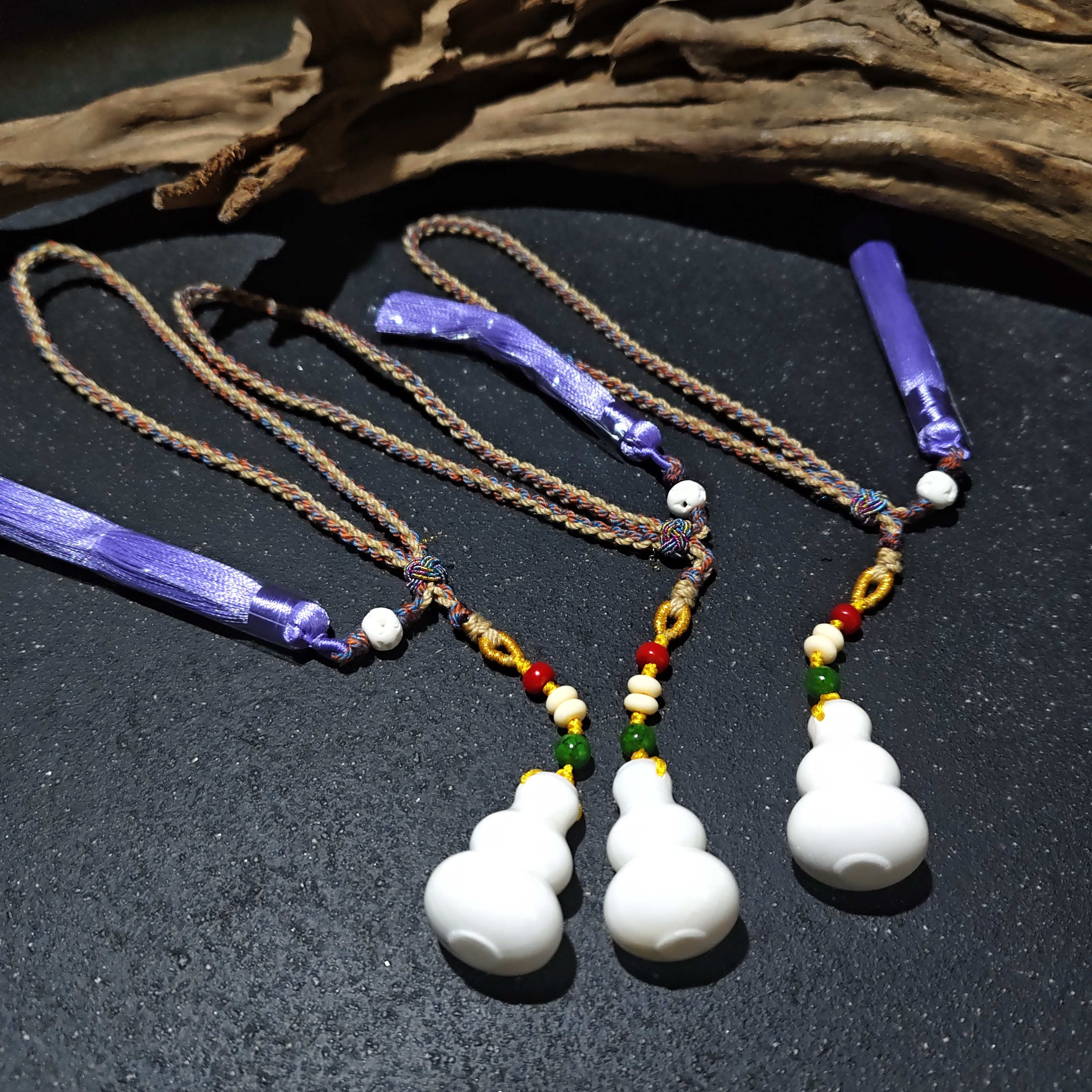 【黑胖珠宝】H1443 瓷白葫芦贝壳挂链多样性发其一