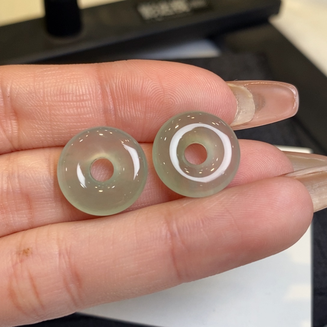翡翠耳饰未镶嵌甜甜圈