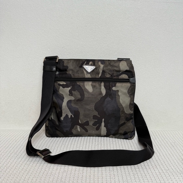 95新 Prada/普拉达  7193/男士时尚休闲迷彩尼龙单肩包