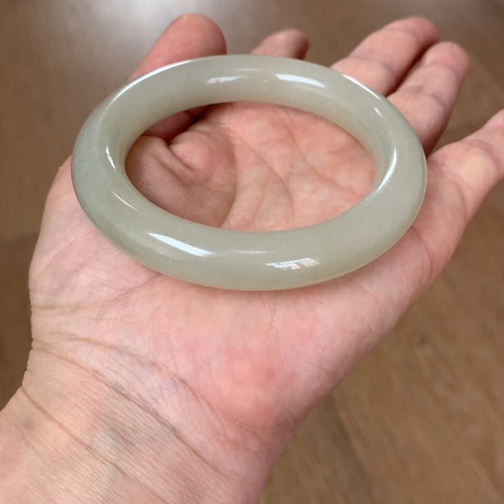 石英质玉手镯未镶嵌?55