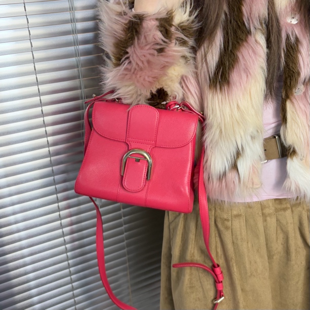 95新 Delvaux/德尔沃 草莓红迷你brilliant手提斜挎包amr