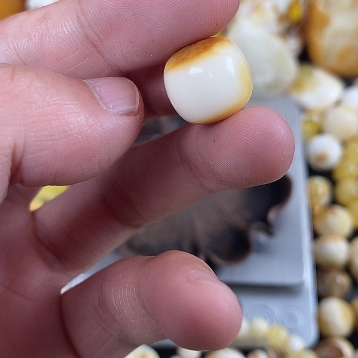 琥珀未镶嵌裸石我