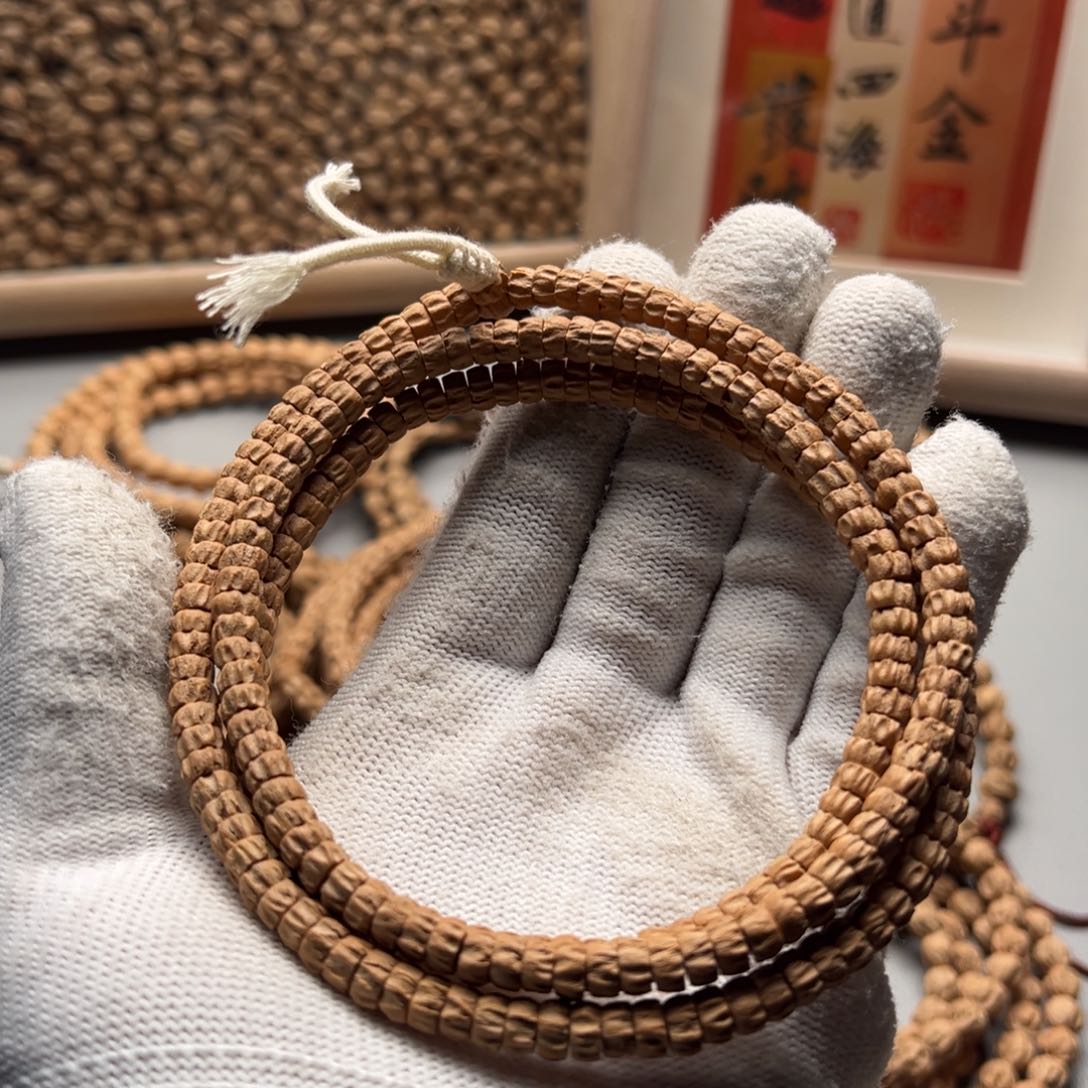 柏香籽/百香籽吊坠悲**饮